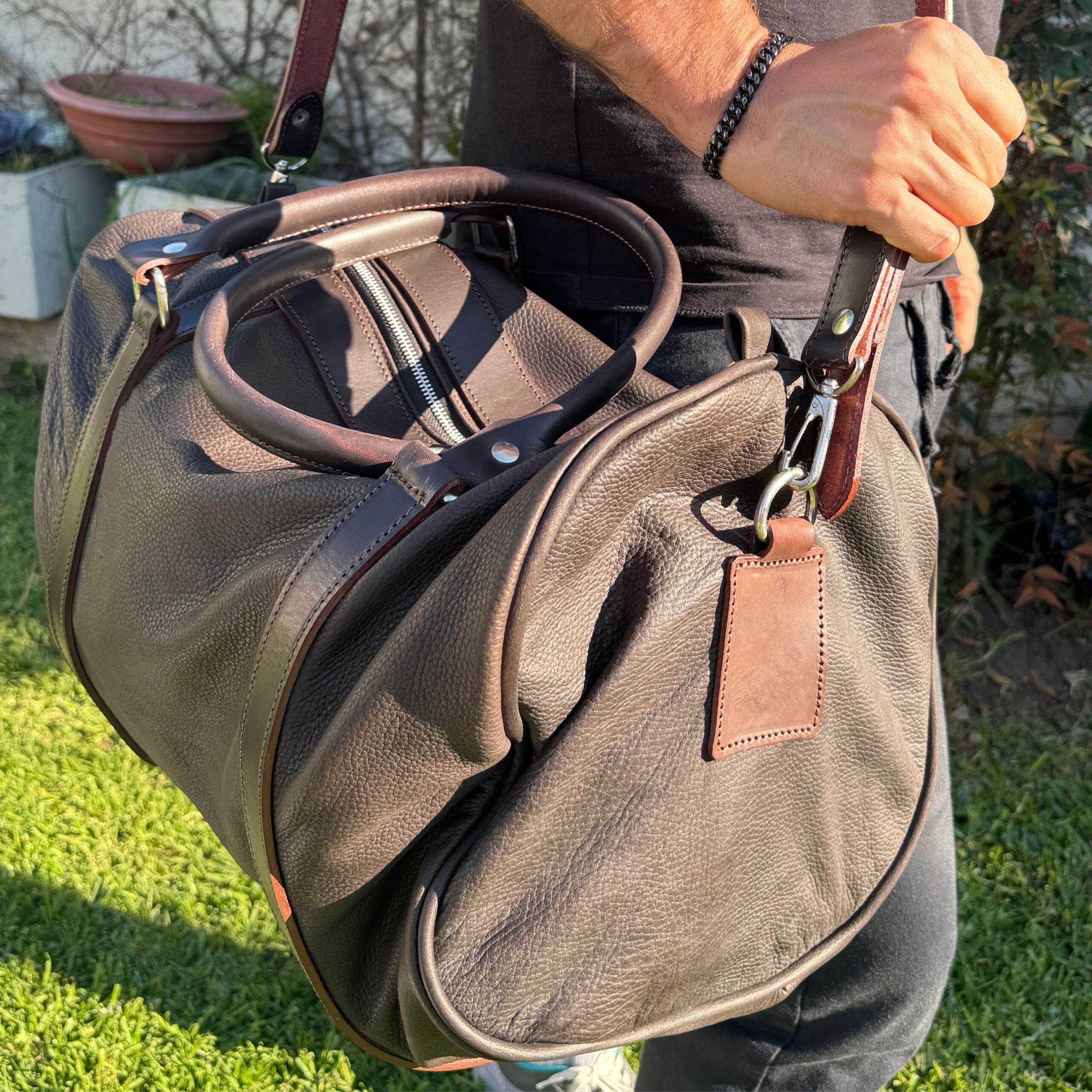 BOLSO-DE-CUERO-MARRON-scaled-1.jpg